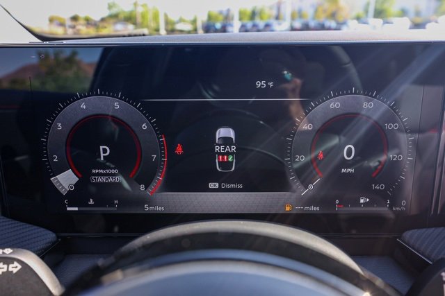 New 2025 Nissan Kicks SR image 28