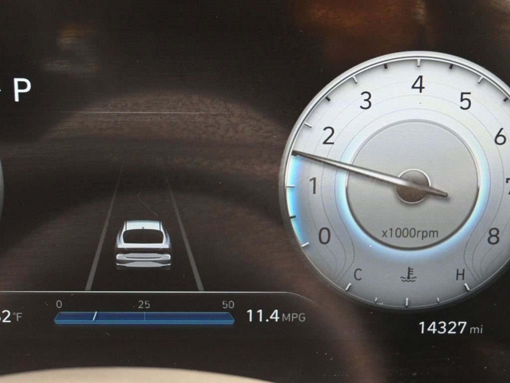 Certified 2023 Hyundai Elantra SEL w/ Convenience Package image 16