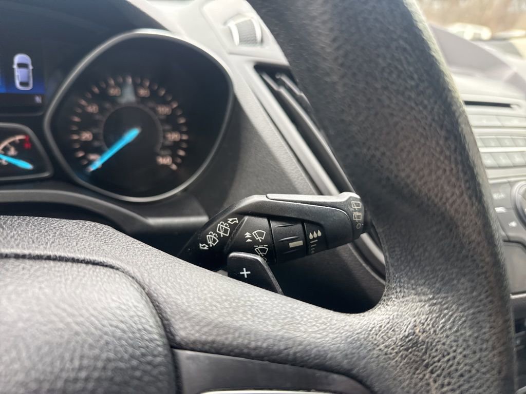 Used 2017 Ford Escape SE image 19