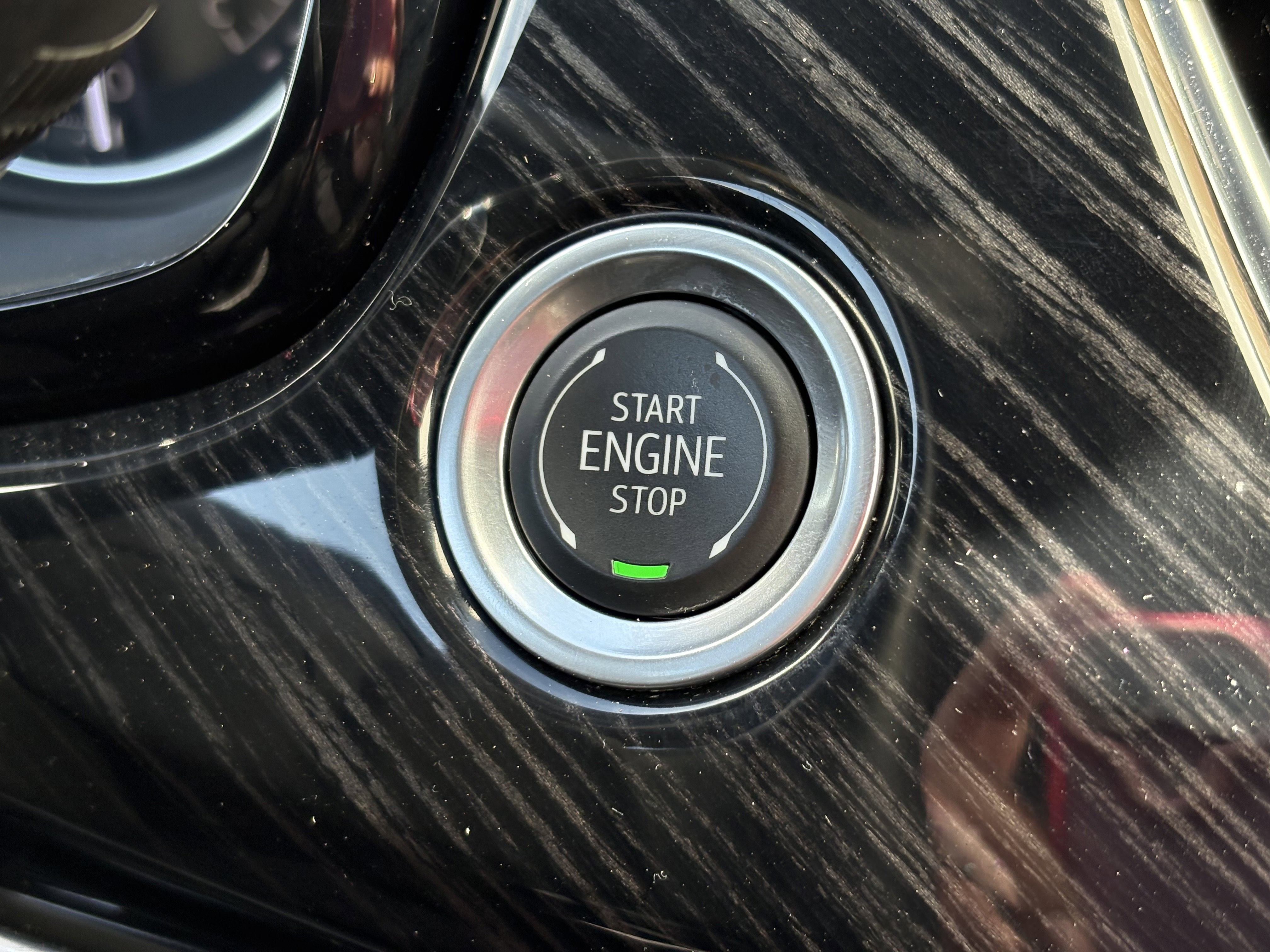 Certified 2025 Cadillac XT6 Premium Luxury image 29