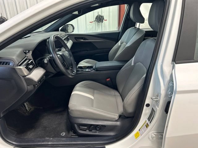 Used 2025 Toyota Camry SE w/ Convenience Package AWD/4WD image 12