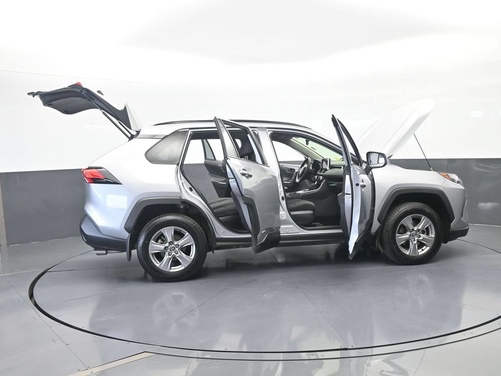Used 2024 Toyota RAV4 LE AWD/4WD image 61