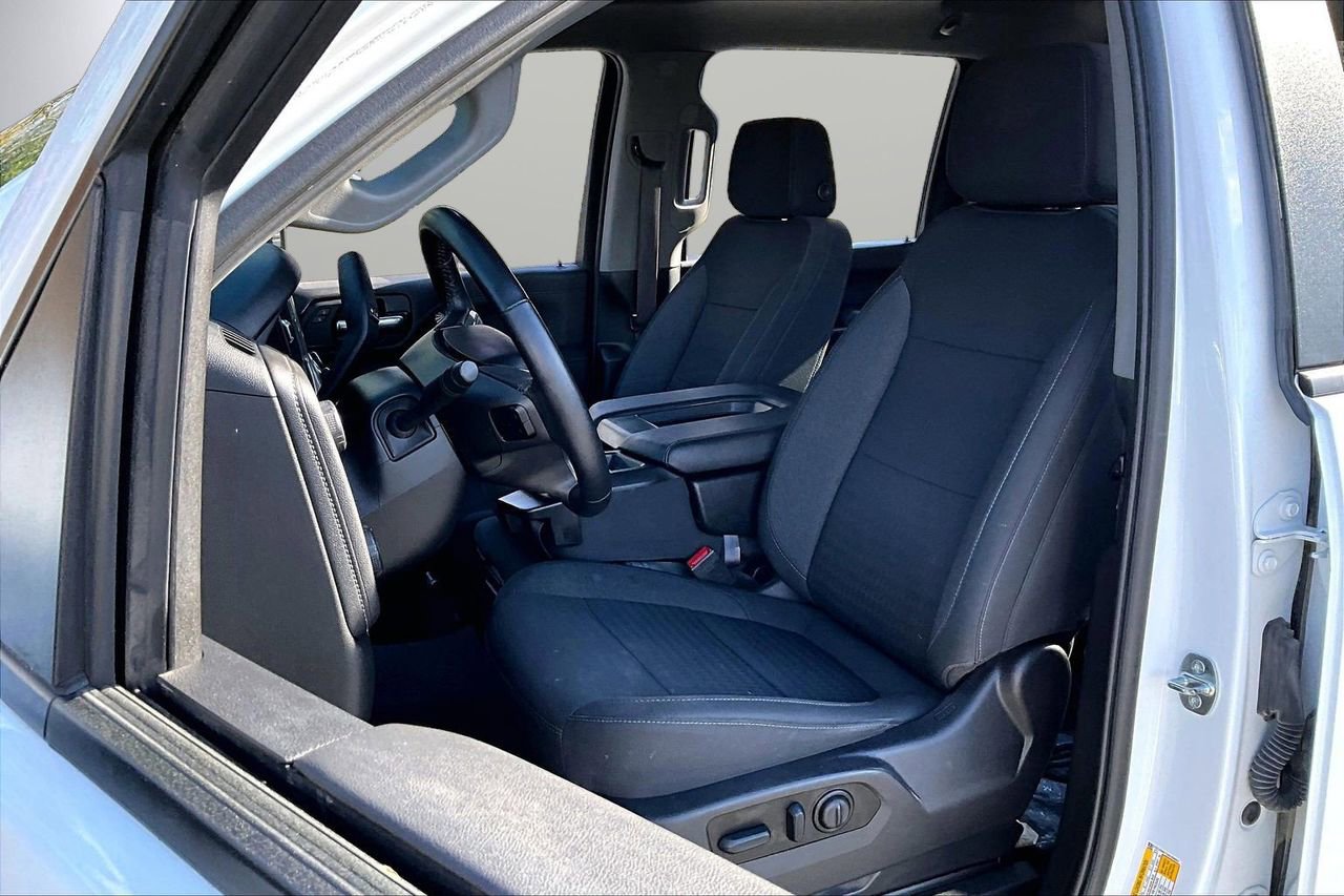 Used 2022 Chevrolet Silverado 2500 LT w/ Convenience Package image 20