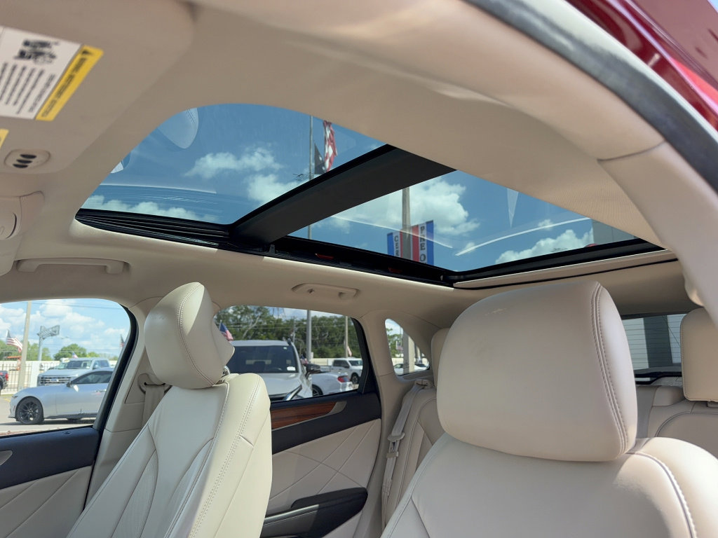 Used 2019 Lincoln MKC Select w/ Select Plus Package image 27