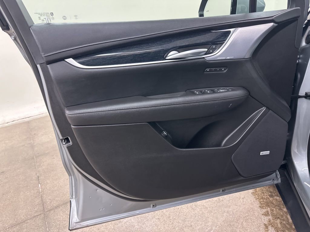Certified 2025 Cadillac XT5 Premium Luxury image 31