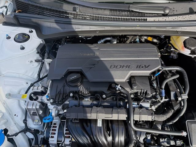 New 2026 Hyundai Elantra SE FWD image 29