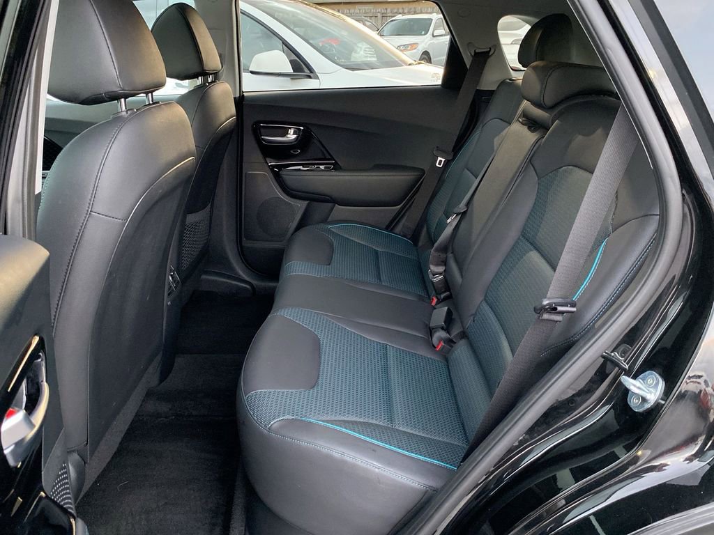 Used 2021 Kia Niro EX Premium w/ Cold Weather Package image 39