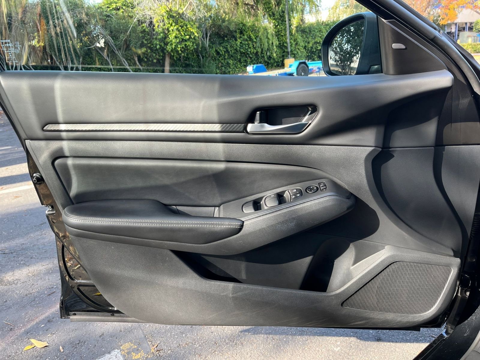 Used 2025 Nissan Altima 2.5 SV image 20