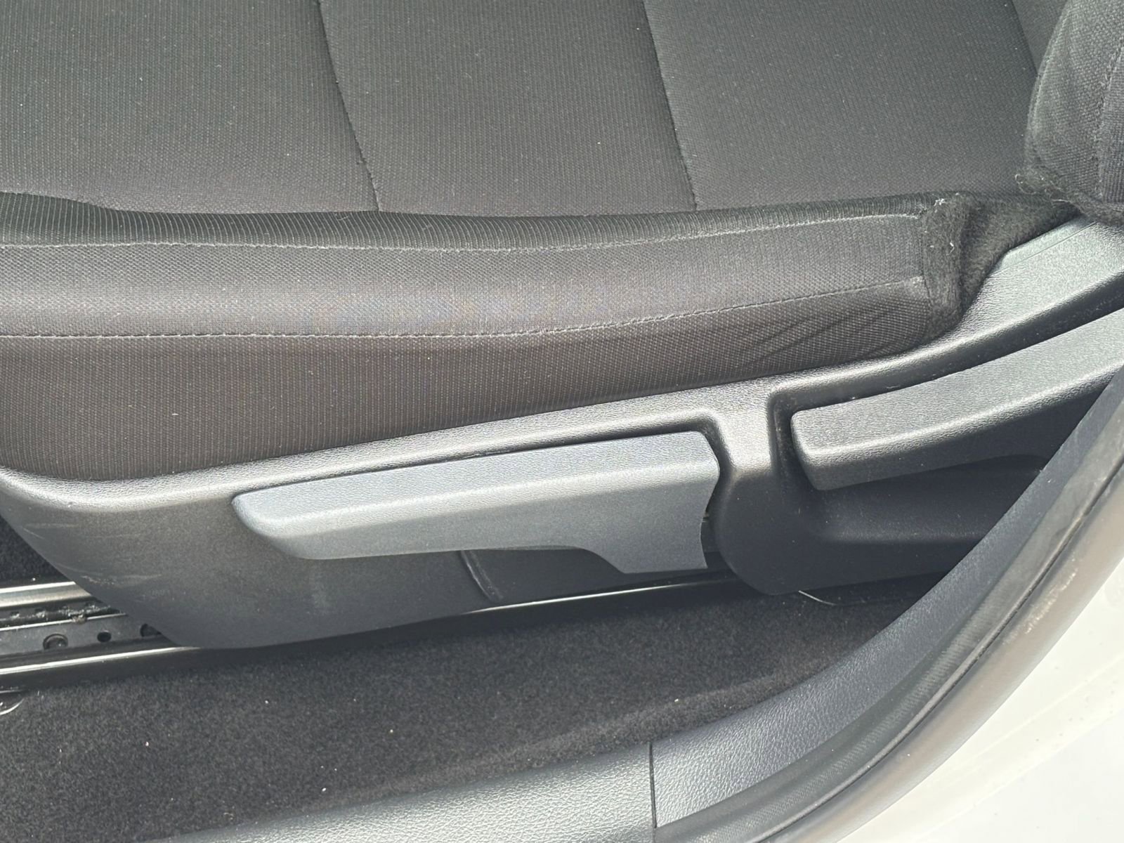 Used 2025 Nissan Sentra S image 22