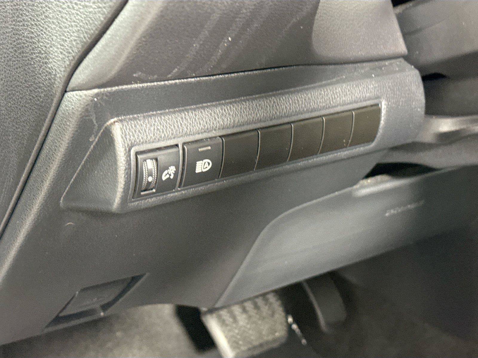 Certified 2024 Toyota Corolla LE FWD image 15
