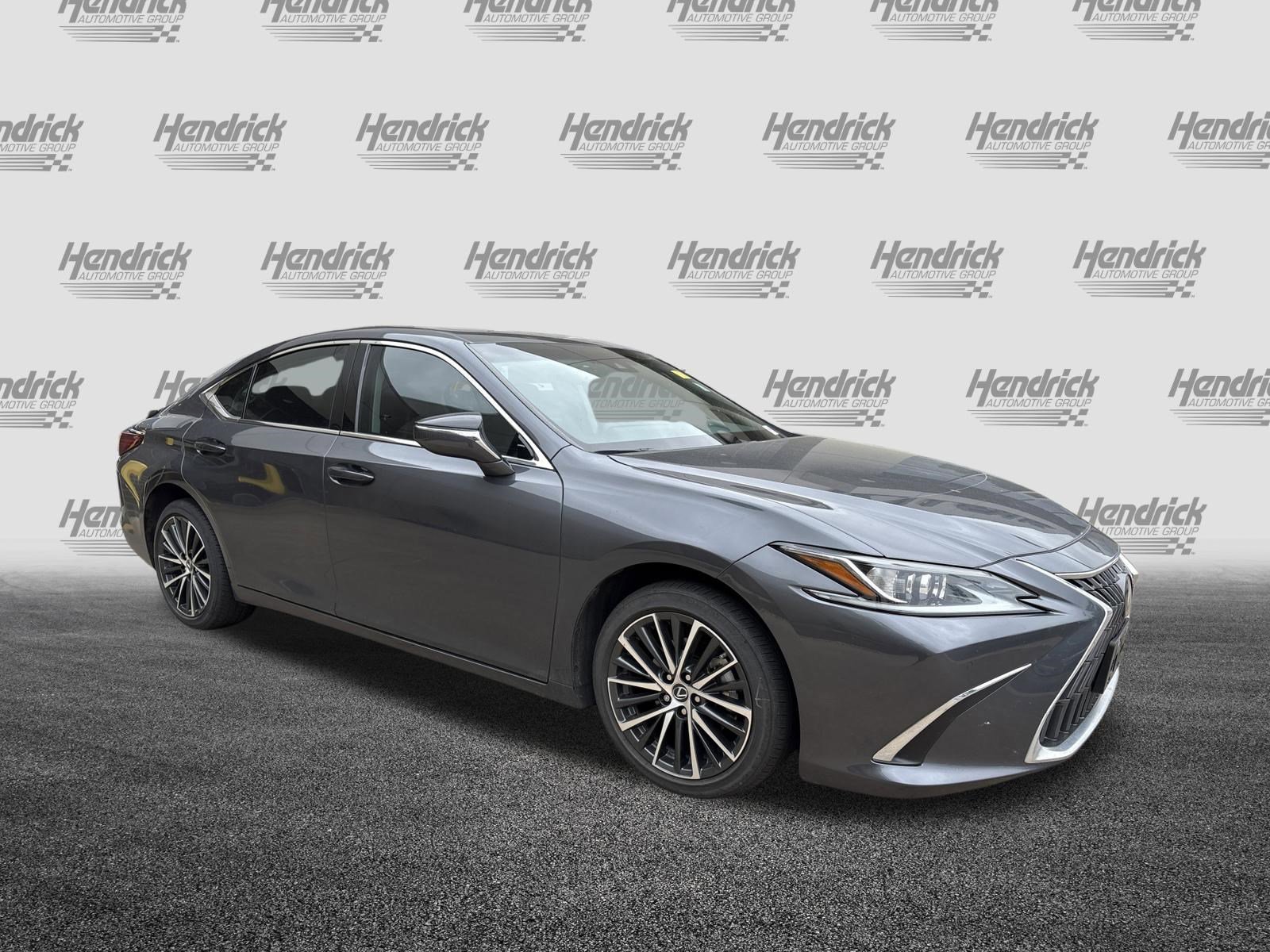 Used 2023 Lexus ES 250 w/ Premium Package image 2