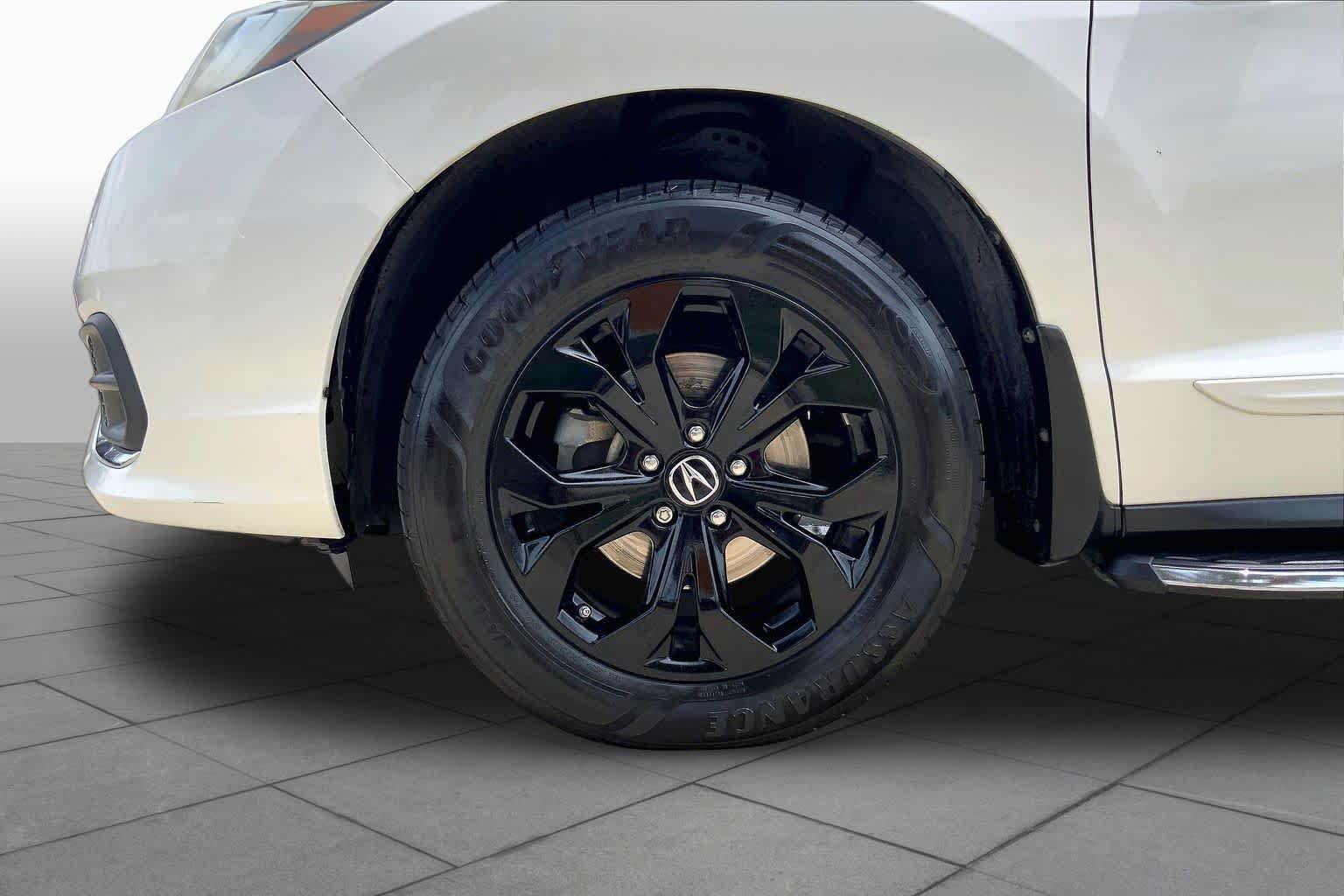 Used 2017 Acura RDX w/ Tech & AcuraWatch Plus Pack FWD image 11