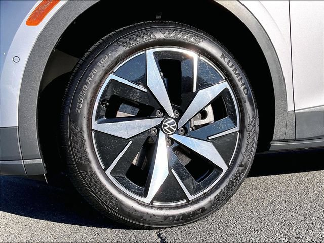 Used 2023 Volkswagen ID.4 Pro S AWD/4WD image 11