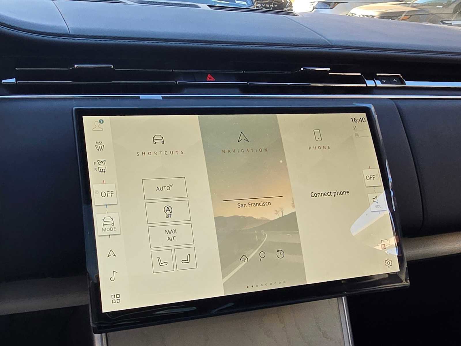 New 2025 Land Rover Range Rover SV image 28