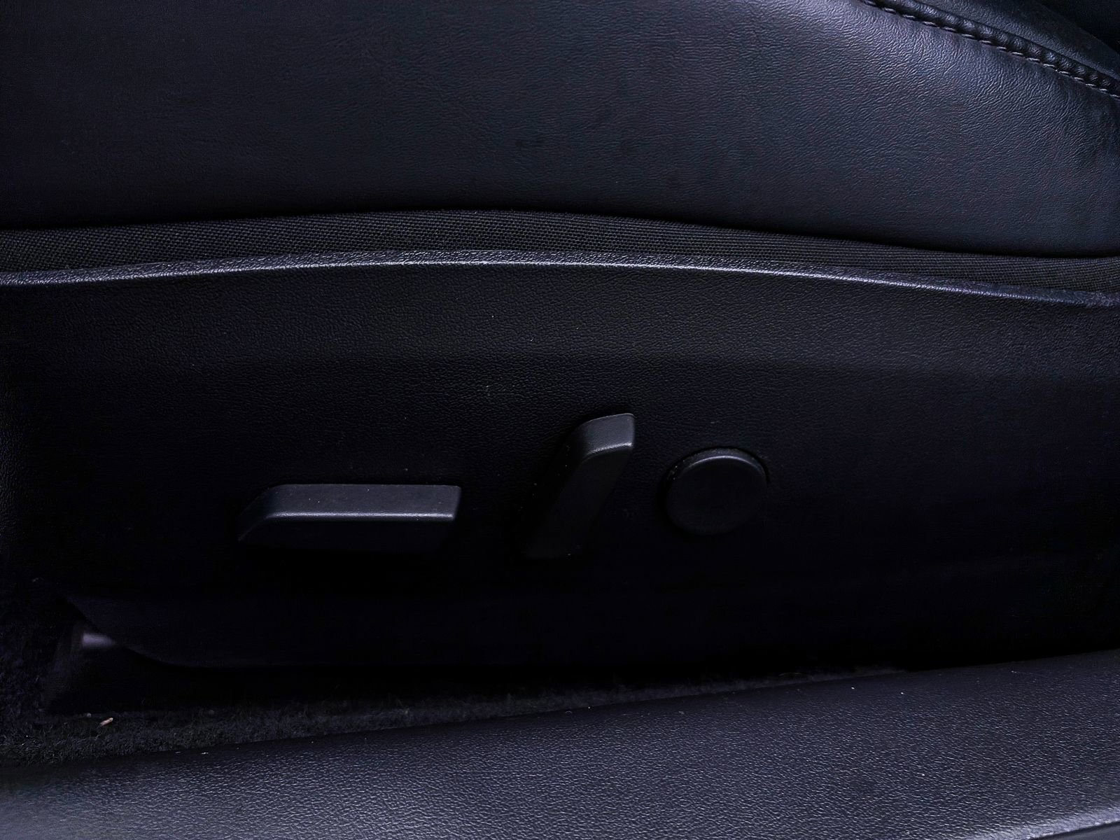 Used 2019 Tesla Model 3 Standard Range Plus image 18