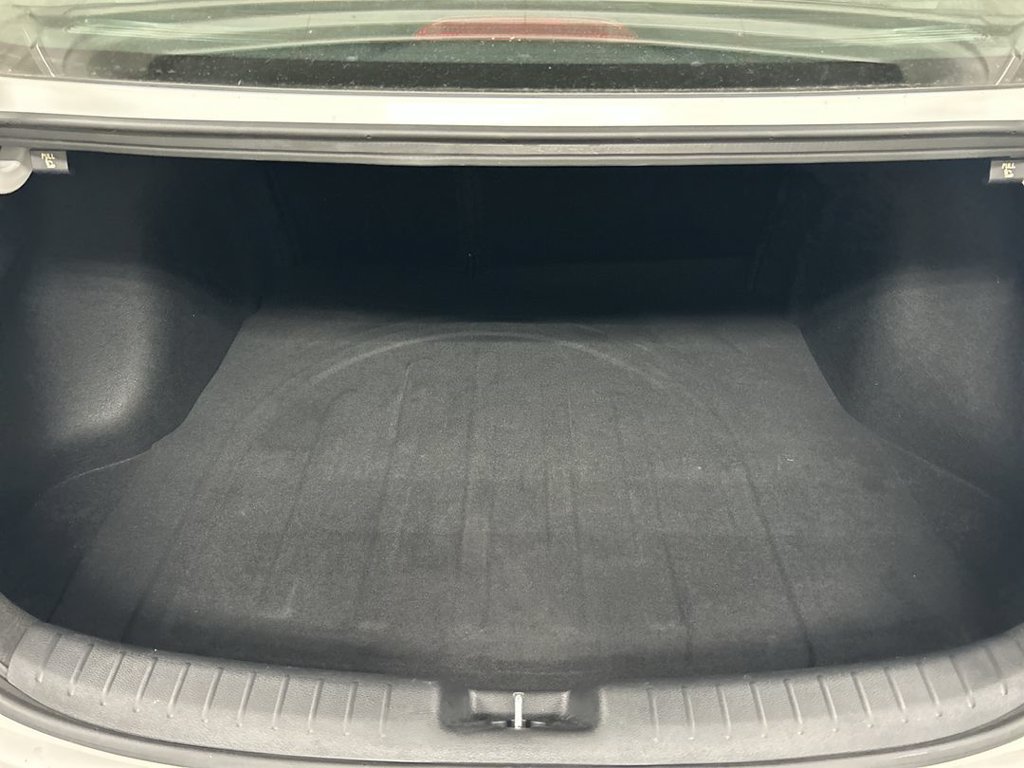 Used 2020 Kia Forte LXS FWD image 21