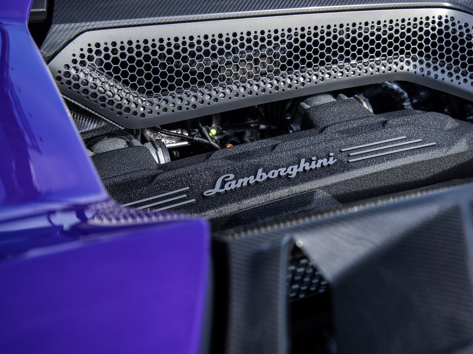 Used 2024 Lamborghini Revuelto image 17