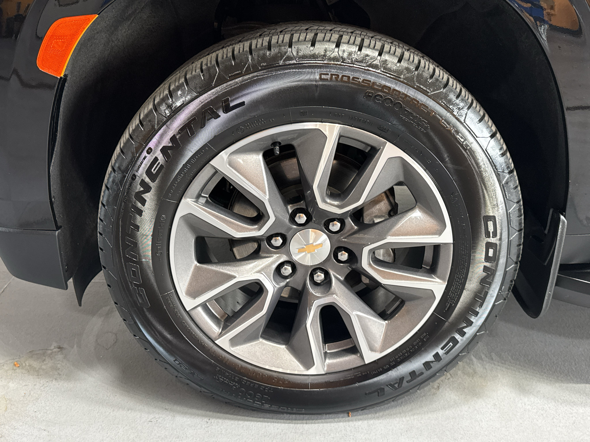 Used 2024 Chevrolet Tahoe LT w/ LT Signature Plus Package AWD/4WD image 9