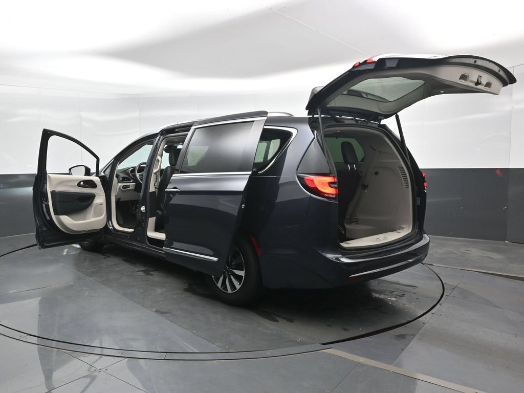 Used 2021 Chrysler Pacifica Limited w/ Premium & Safety Sphere Group FWD image 51