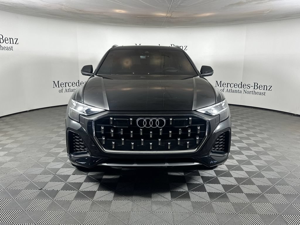 Used 2024 Audi Q8 Prestige w/ Prestige Package AWD/4WD image 2