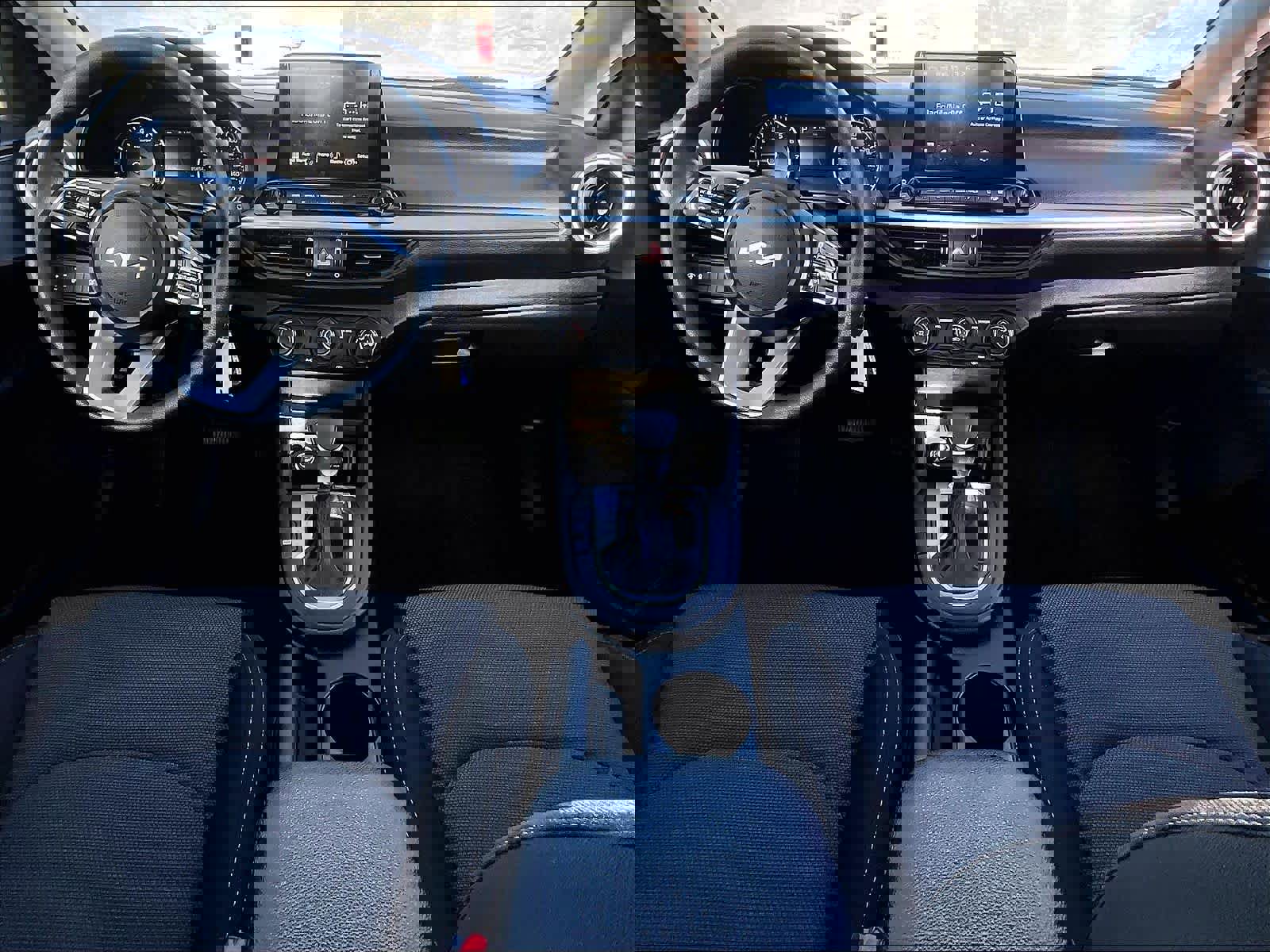 Used 2023 Kia Forte LXS w/ LXS Technology Package image 21