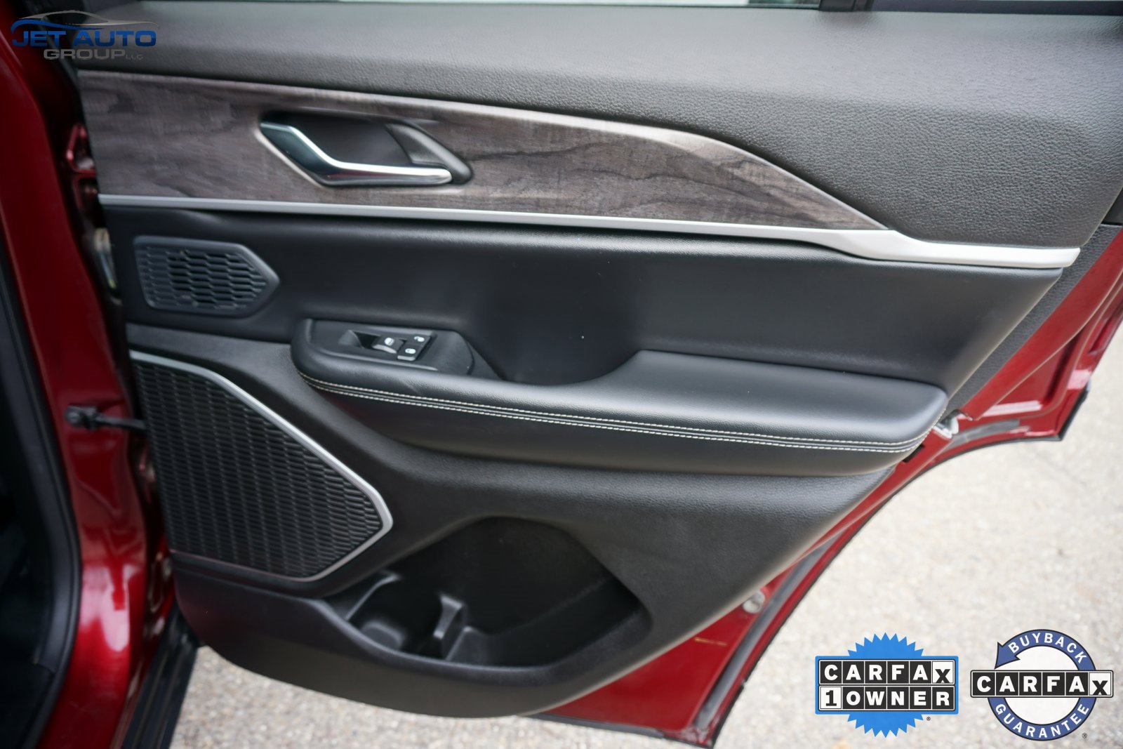 Used 2024 Jeep Grand Cherokee Limited 4xe image 22