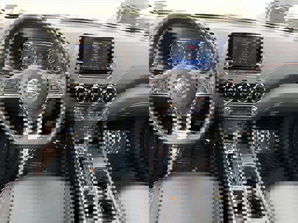 Used 2023 Nissan Sentra SR w/ SR Premium Package image 11