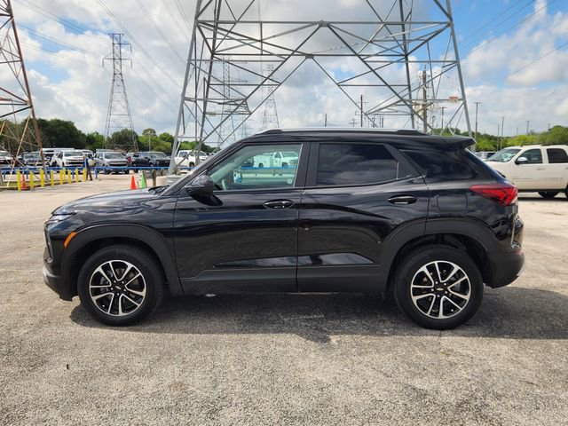 Used 2025 Chevrolet TrailBlazer LT AWD/4WD image 4