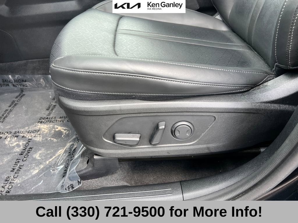Certified 2022 Kia Sorento EX w/ Panoramic Sunroof Package FWD image 29