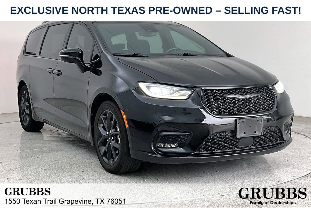 Used 2021 Chrysler Pacifica Touring w/ S Appearance Package
