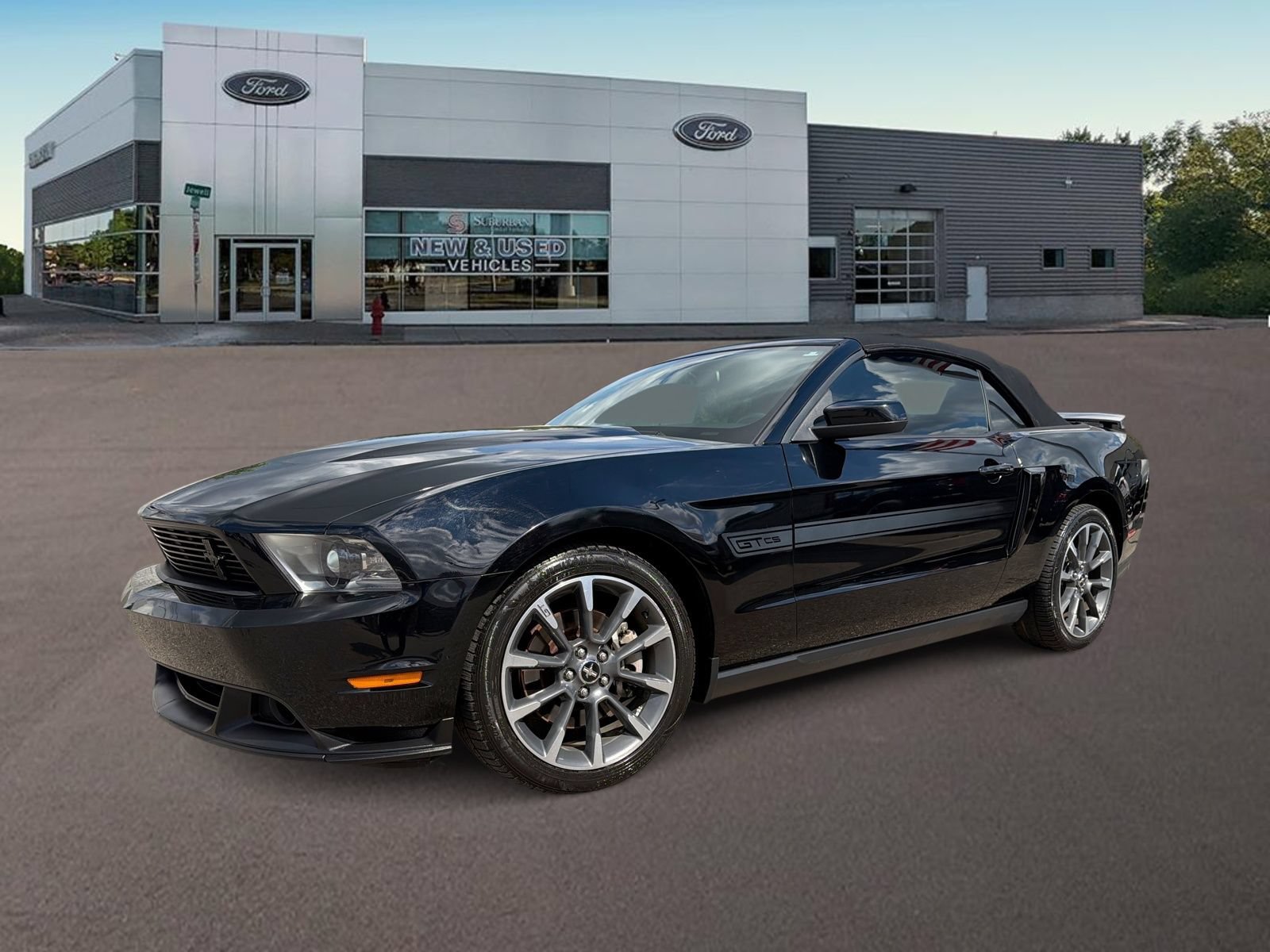 Used 2012 Ford Mustang GT Premium w/ Electronics Pkg RWD image 1