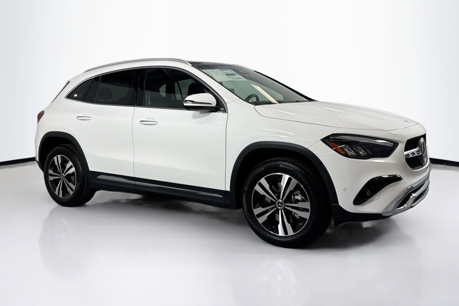 New 2026 Mercedes-Benz GLA 250 4MATIC image 3