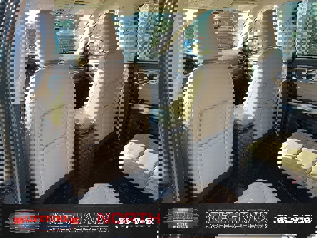 Used 2023 Ford Explorer XLT w/ Equipment Group 202A image 19