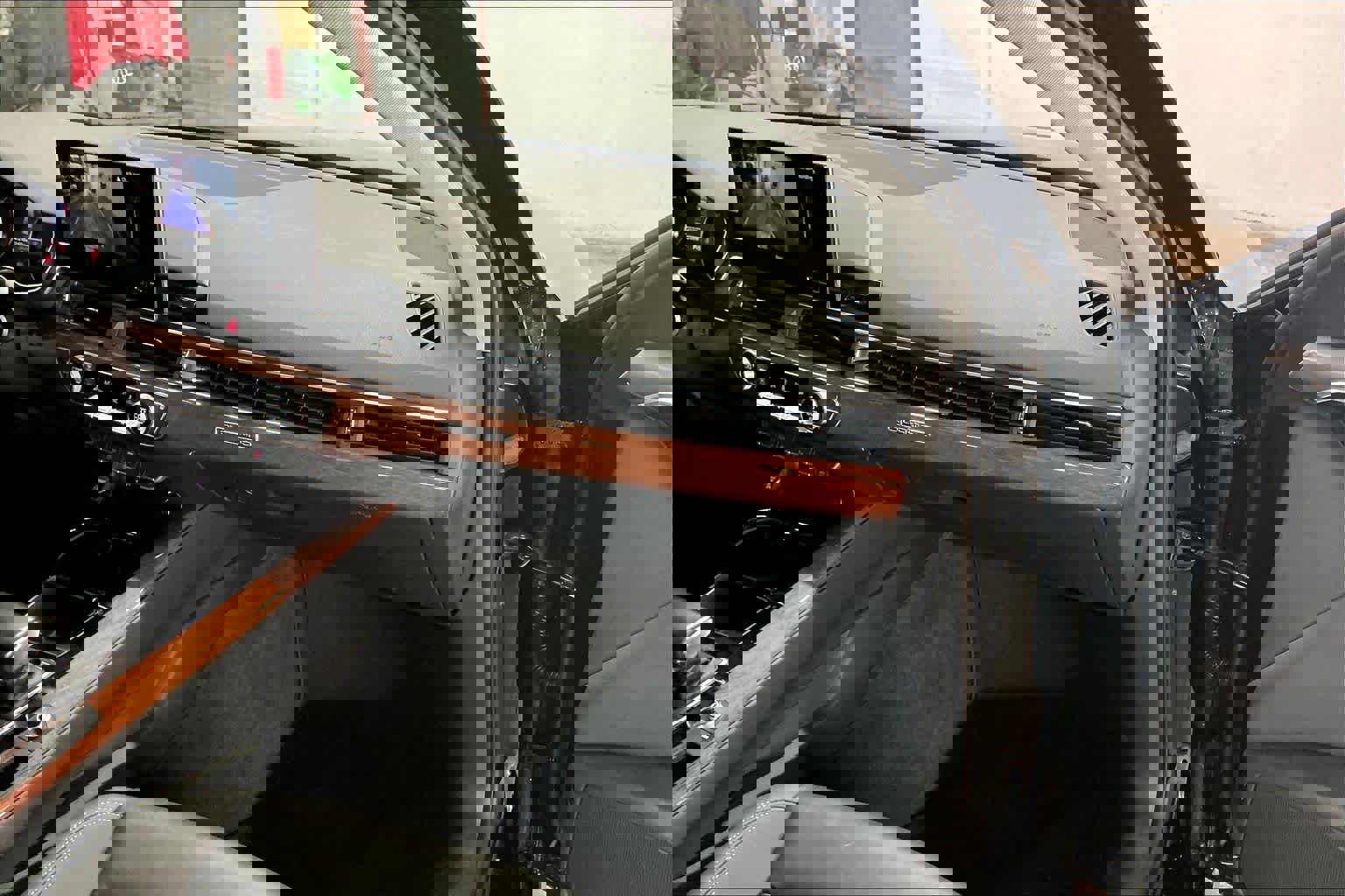 Used 2023 Audi A4 2.0T Premium w/ Convenience Package image 18