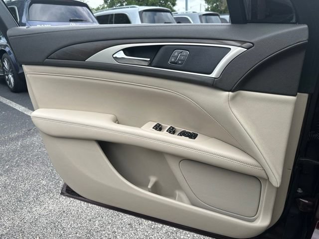 Used 2017 Lincoln MKZ Reserve FWD image 21