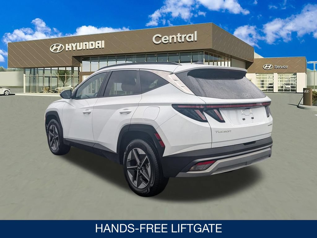 Certified 2025 Hyundai Tucson SEL AWD/4WD image 6