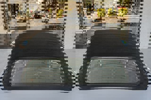 Used 2014 Jaguar F-TYPE Convertible image 17