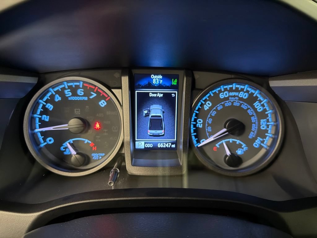 Used 2020 Toyota Tacoma TRD Sport w/ TRD Premium Sport Package AWD/4WD image 26