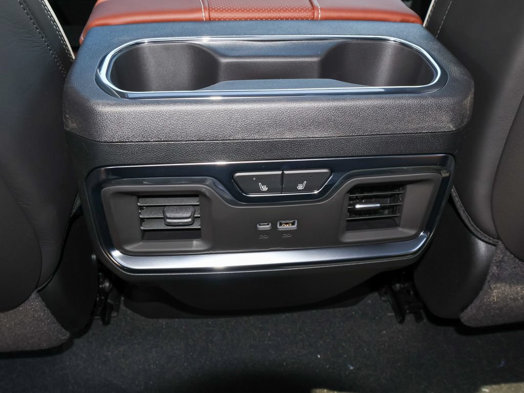 New 2026 GMC Sierra 2500 Denali Ultimate w/ Max Trailering Package AWD/4WD image 13