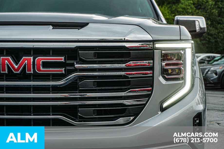 Used 2025 GMC Sierra 1500 SLT RWD image 11