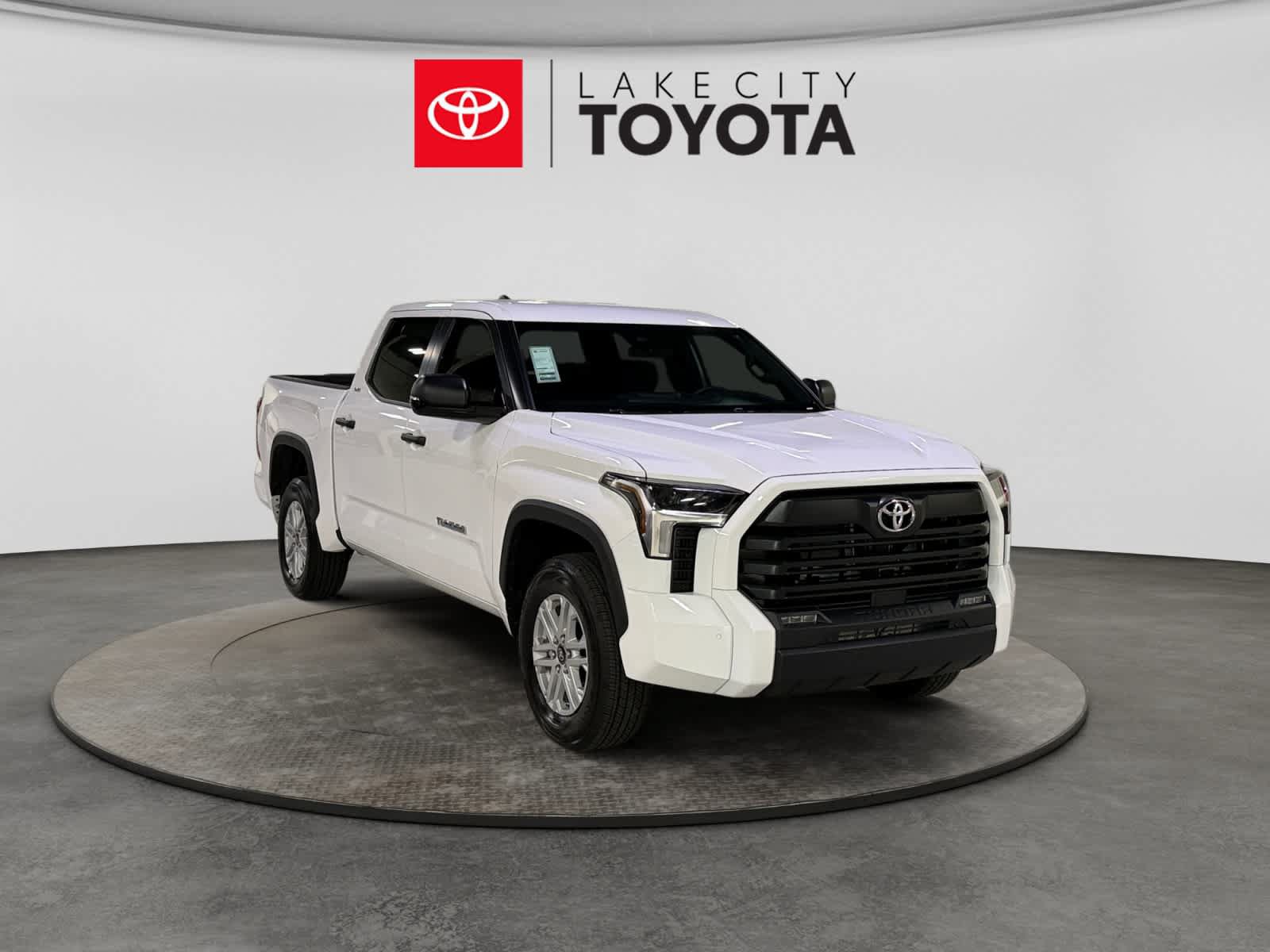 New 2026 Toyota Tundra SR5 w/ SR5 Convenience Package AWD/4WD image 9