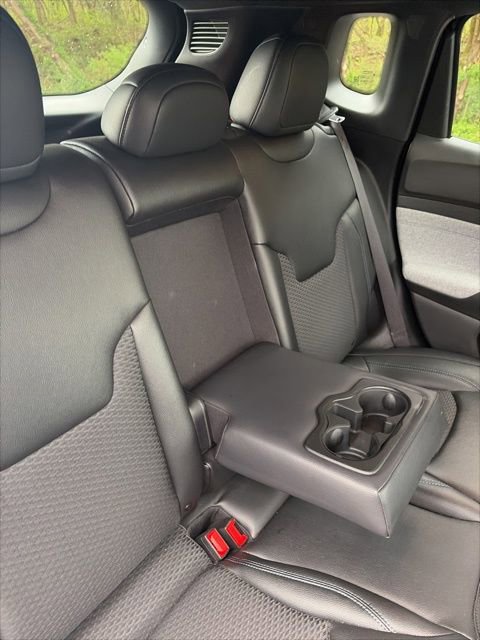 Used 2024 Jeep Compass Latitude image 25