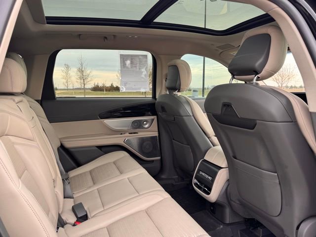 Used 2024 Lincoln Nautilus Reserve w/ Equipment Group 203A AWD/4WD image 28