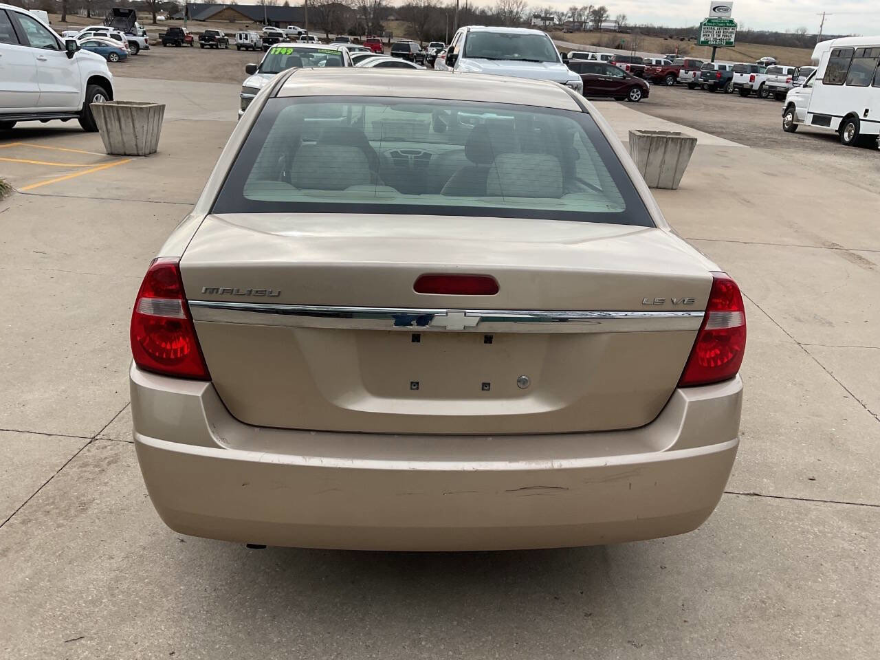 Used 2004 Chevrolet Malibu LS image 8
