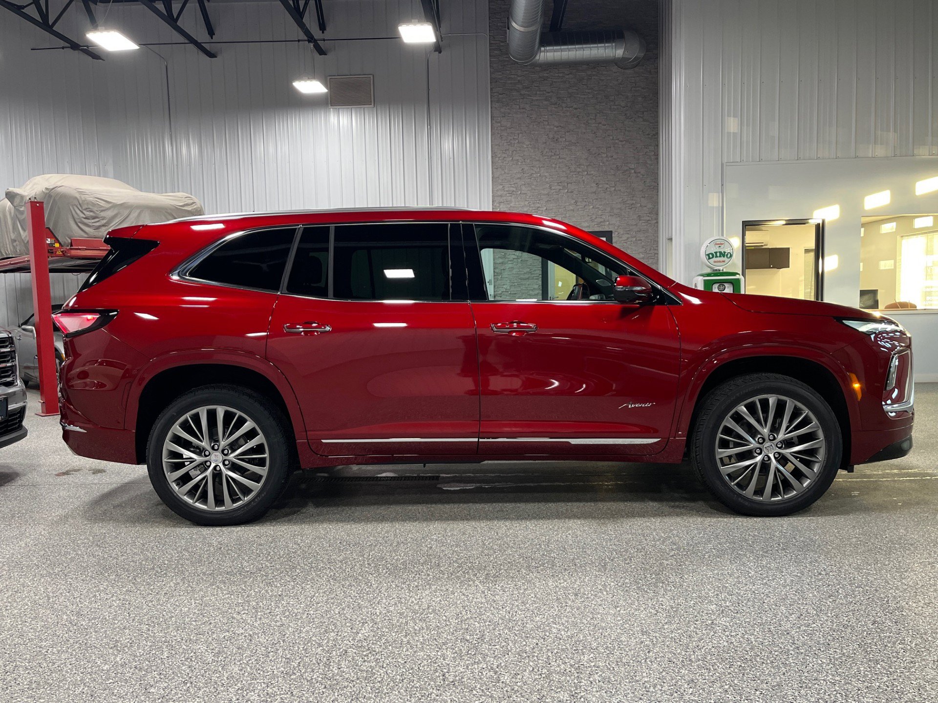 New 2026 Buick Enclave Avenir w/ Super Cruise Package image 4