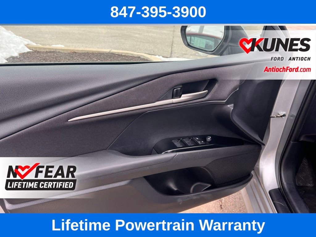 Used 2025 Toyota Camry LE FWD image 8