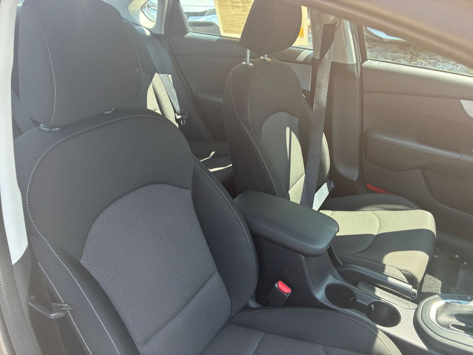 Used 2024 Kia Forte LXS FWD image 31