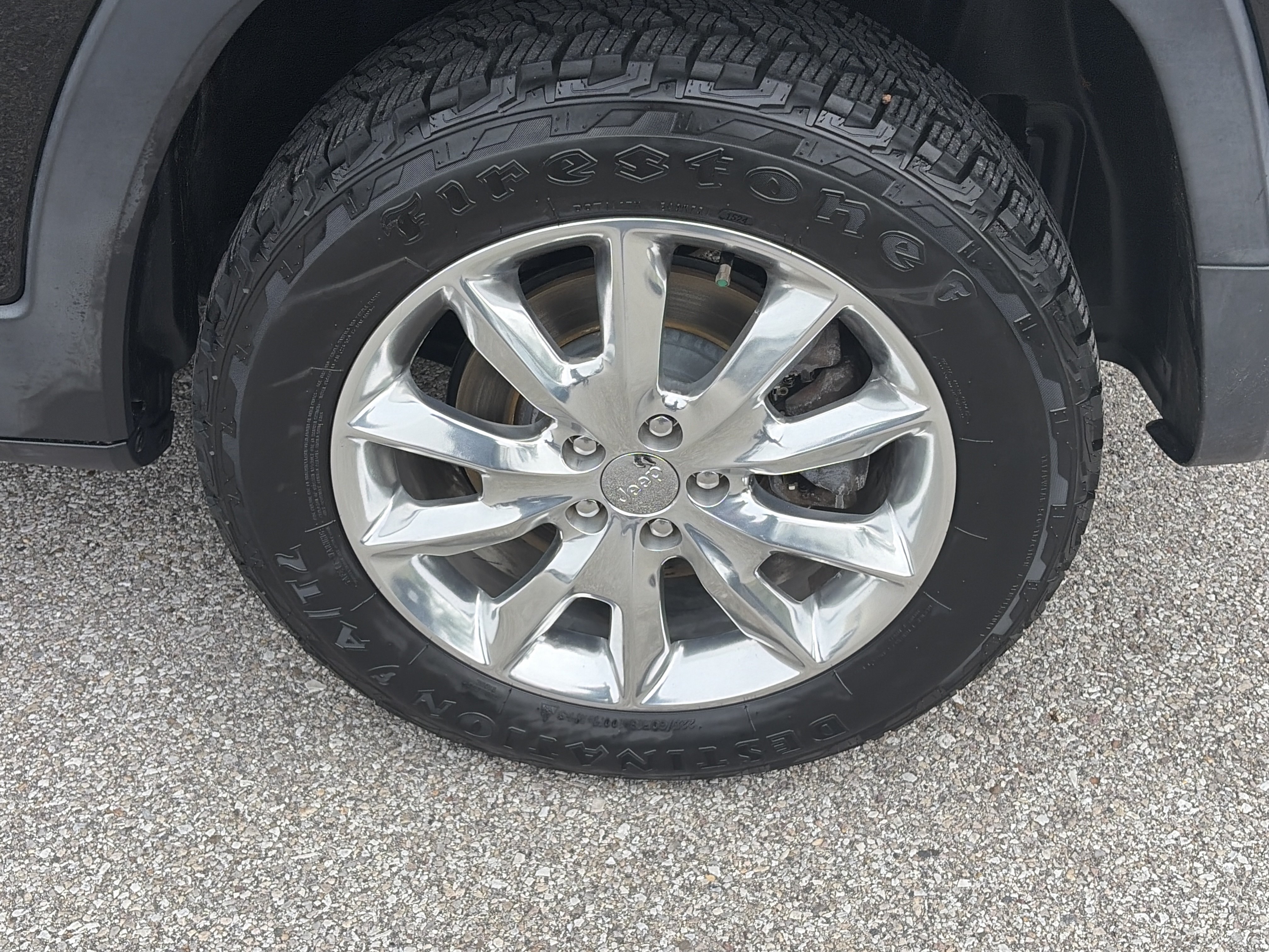 Used 2014 Jeep Cherokee Limited w/ Luxury Group AWD/4WD image 9