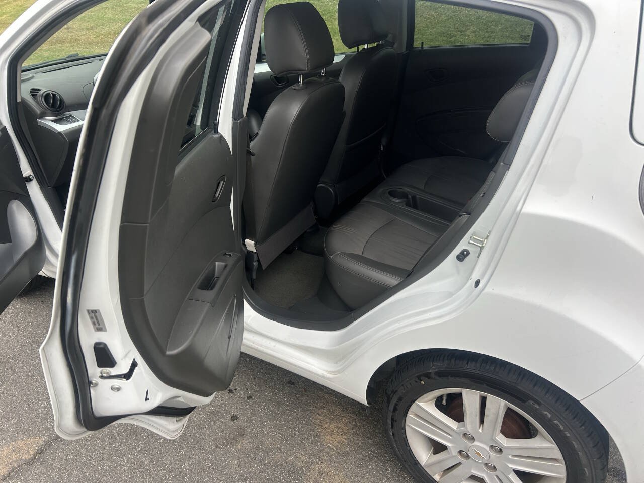 Used 2014 Chevrolet Spark LS FWD image 6