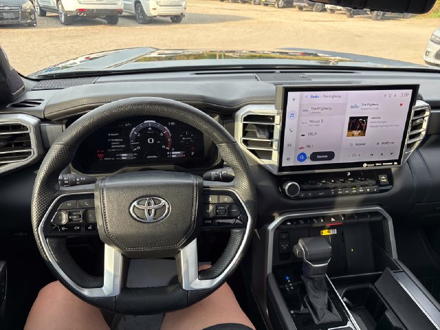 Used 2023 Toyota Tundra Platinum AWD/4WD image 10